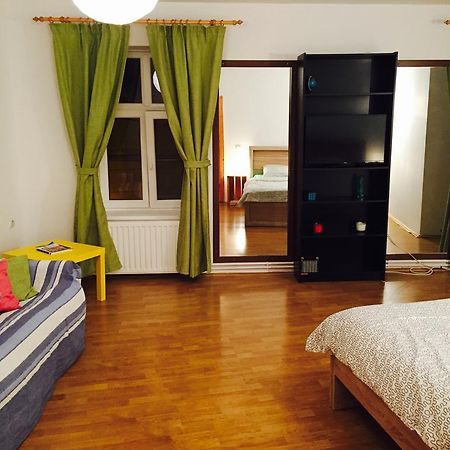 Old Town Apartment Sibiu Esterno foto